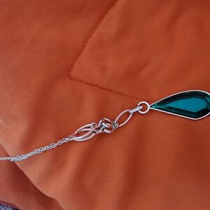 Elegant Green Pendant Necklace